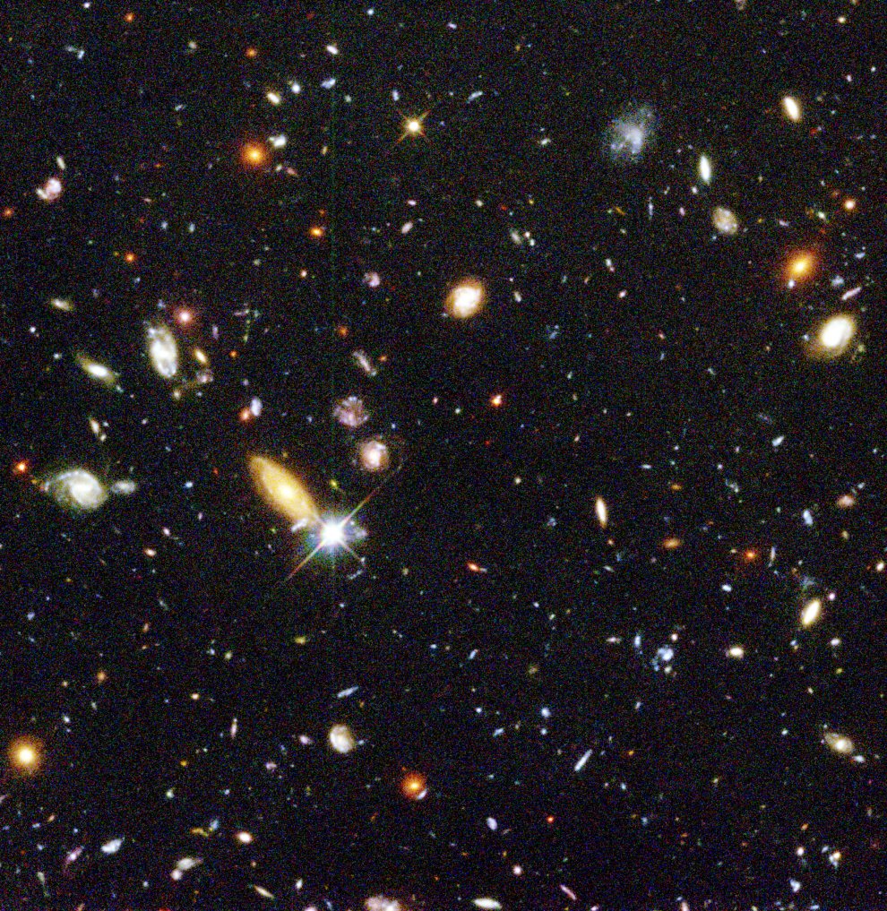 Hubble Deep Field (HDF) 1 an assortment of at least 1,500 galaxies at various stages of evolution as far back as ten billion years ago - HST WFPC2 342 exposures 18++28-12-1995_hs-1996-01-a-full_990w