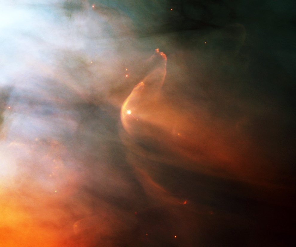 LL Ori young star in the Orion Nebula M42 - HST 2002_hs-2002-05-a-full_990w