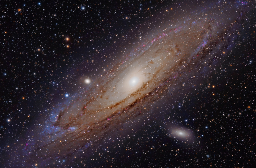 M31_NGC224_(2)_Andromeda_Andromeda_Galaxy_(with_h-alpha)_r+69_990w