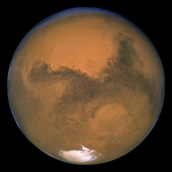 Mars - View of Mars seen through NASA's Hubble Space Telescope true-color 1999_vote-mars-landings-10-02