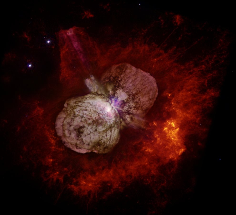 NGC3372_03_(inside)_Eta Carinae luminous hypergiant star mass 100 to 150 M-sol luminosity about 4Meg-sol - HST - post outburst in 1841_990w