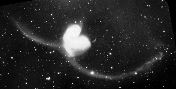 NGC4038+4039_(01)_antennae_black+white_large_r+80_a2_600x305