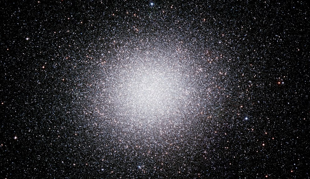 NGC5139_Omega-Centauri-open-cluster-or-dwarf-galaxy_ESO_02_dim-col-01a_16x9_990w