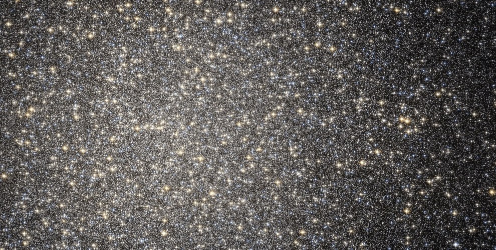 NGC5139_Omega-Centauri-open-cluster-or-dwarf-galaxy_HST-2nd-April-2008_NASA_ESA_heic0809a_02b_slice_990w