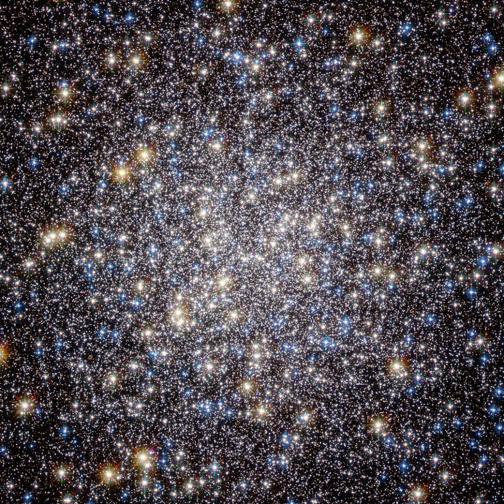 NGC6205_M13_Heart-of-Hercules-Globular-Cluster_~300k-stars_25.1kLt-Yr-away_diamater~145Lt-Yr_by-Martin-Pugh_990w