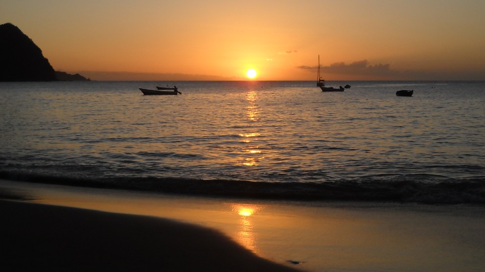 Sun_08_Sunset-Castara-Tobago-TT_20100113_tobagojo@gmail.com_DSCN1033b_990w