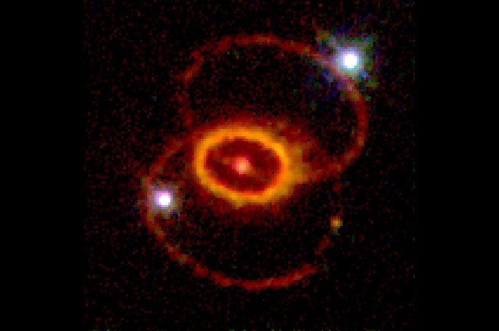 Supernova 1987A_HST WFPC2_b_hs-1995-49-a-web_print_c990w