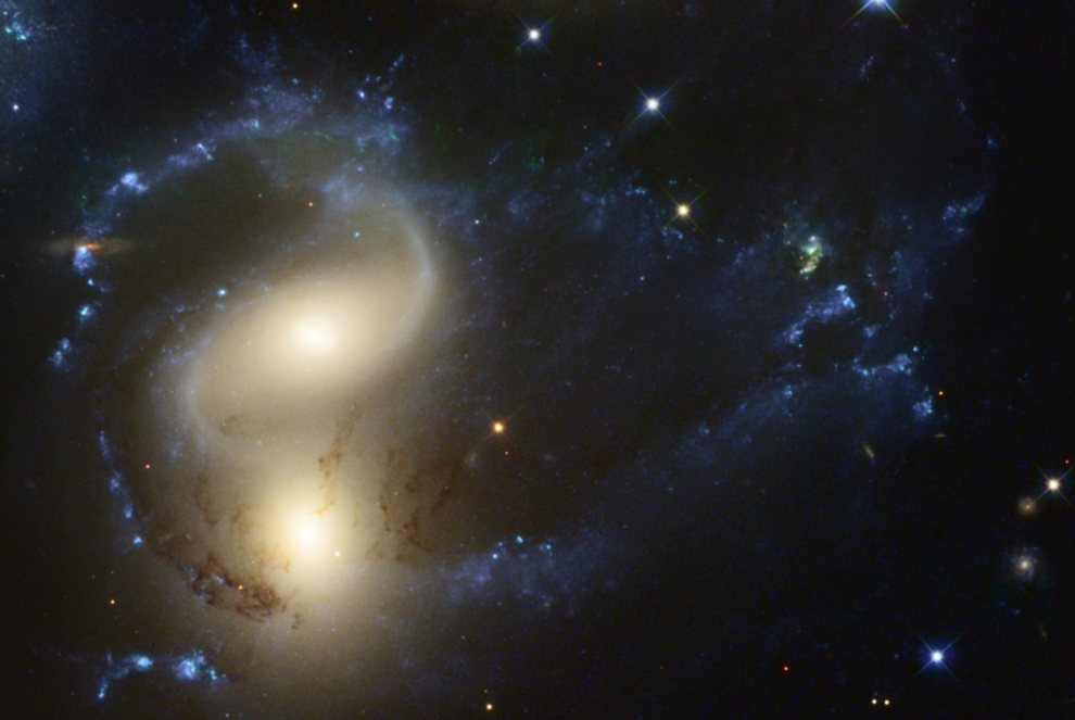 galaxies_Colliding-galaxies-in-Stephans-quintet_(filtered)_HST_2009_02_990w