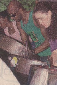 p22s2ex18oct1ab3.jpg - 19876 Bytes