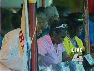 SoundSpecialists-of-Laventille_pfbd2007_PDVD_147_p_300.jpg - 22394 Bytes