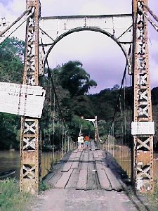 Lance Mitan Suspension Bridge - Before collapse